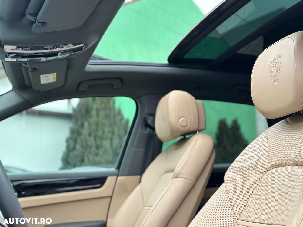 Porsche Cayenne Tiptronic S - 8