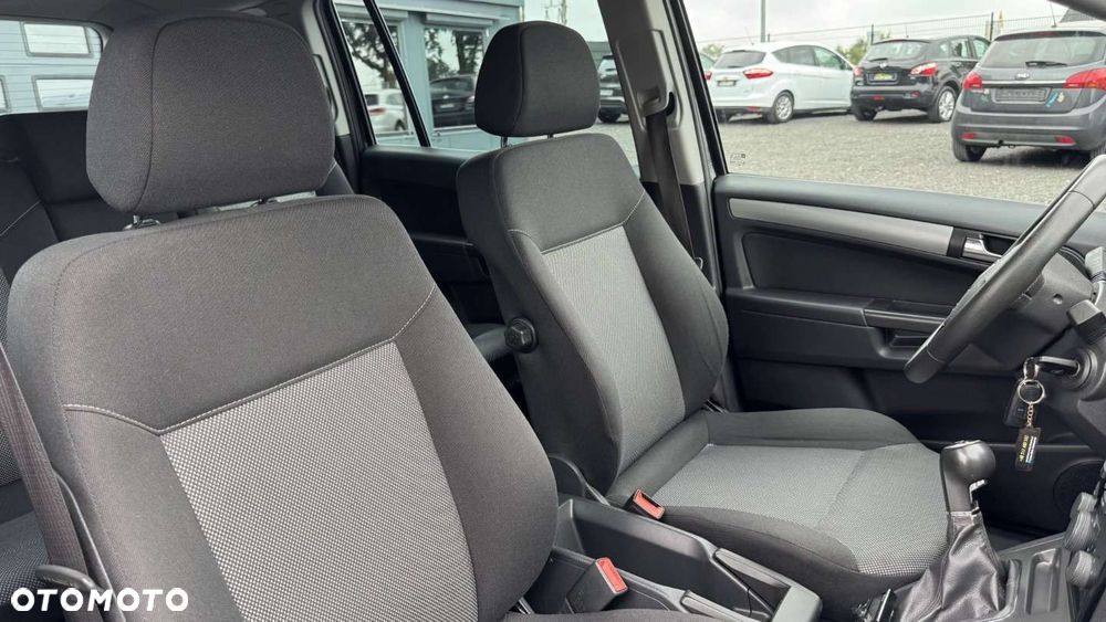 Opel Zafira - 21