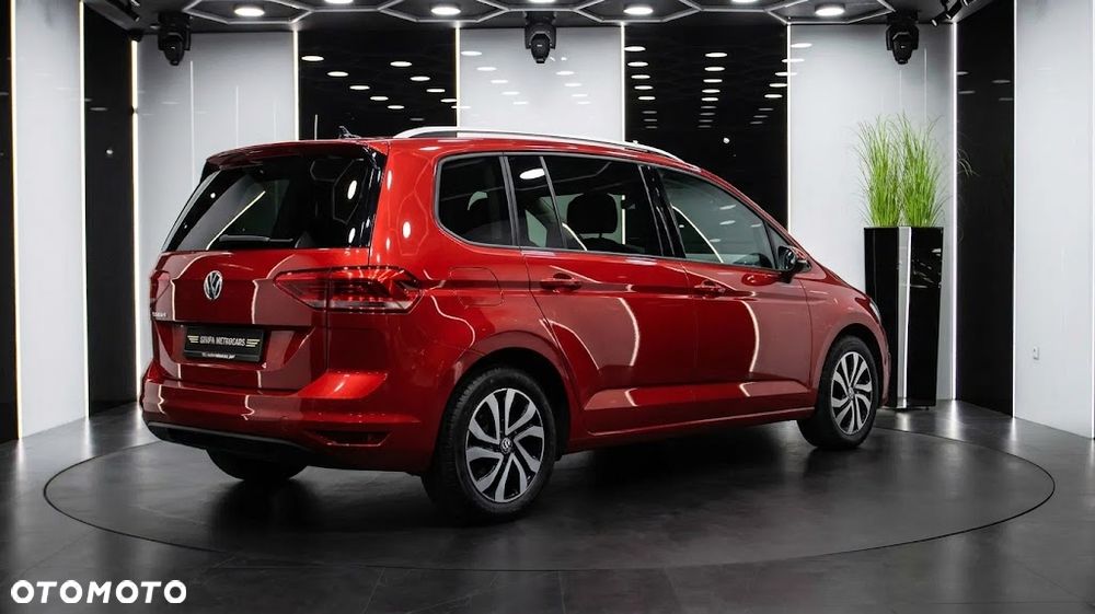 Volkswagen Touran 2.0 TDI BMT Active DSG - 5