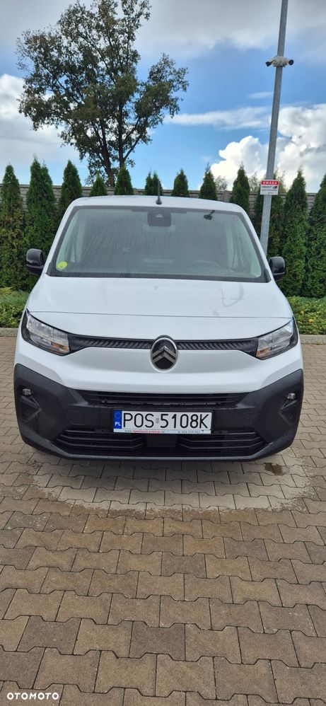 Citroen Berlingo 2024 photo 2