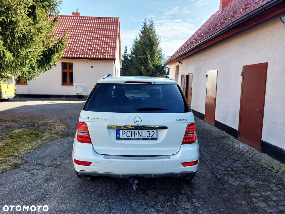 Mercedes-Benz ML 300 CDI 4-Matic - 5