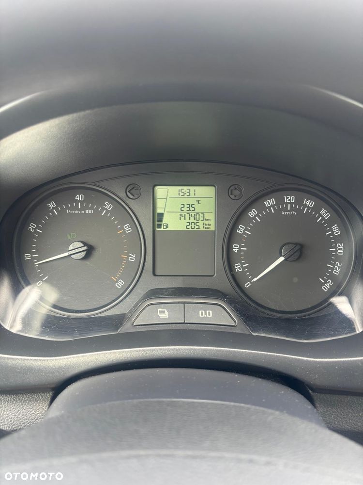 Skoda Fabia 1.2 TSI Active - 10