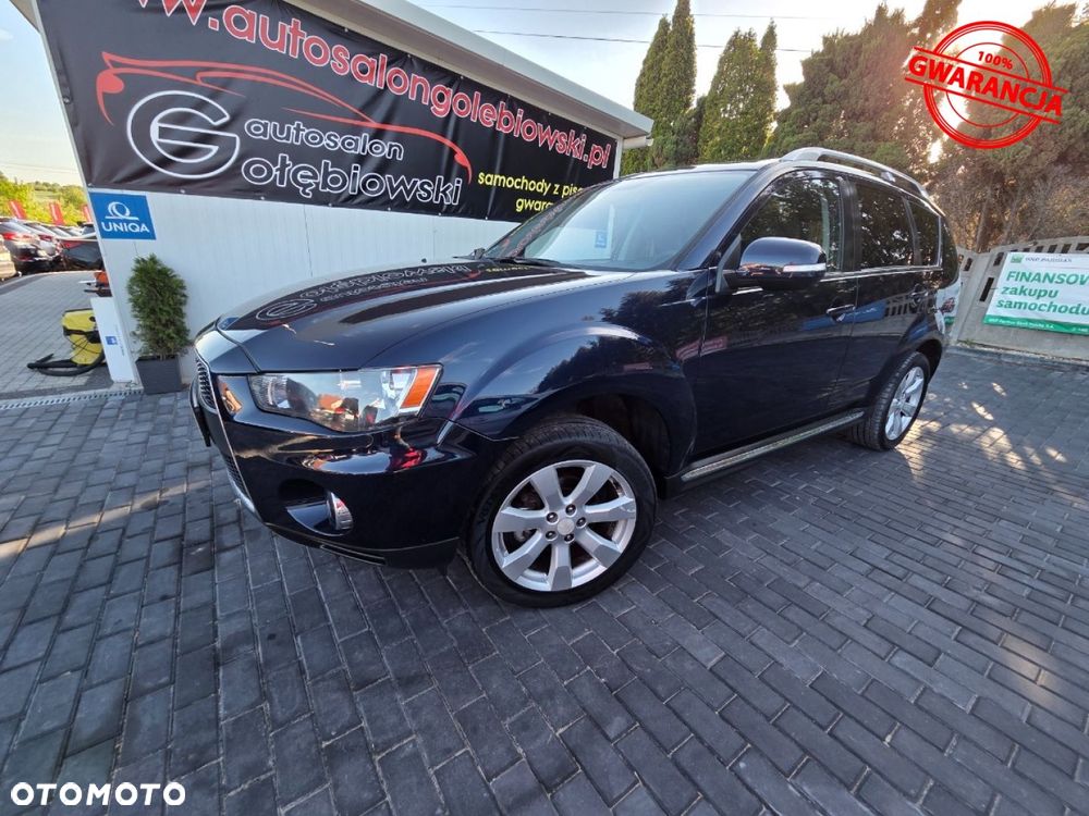 Mitsubishi Outlander - 2