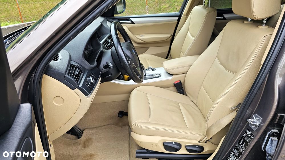 BMW X3 xDrive20d - 14