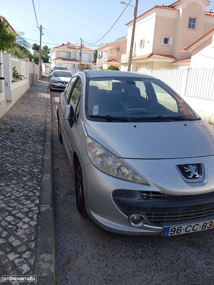 Peugeot 207 1.4 16V Urban - 4