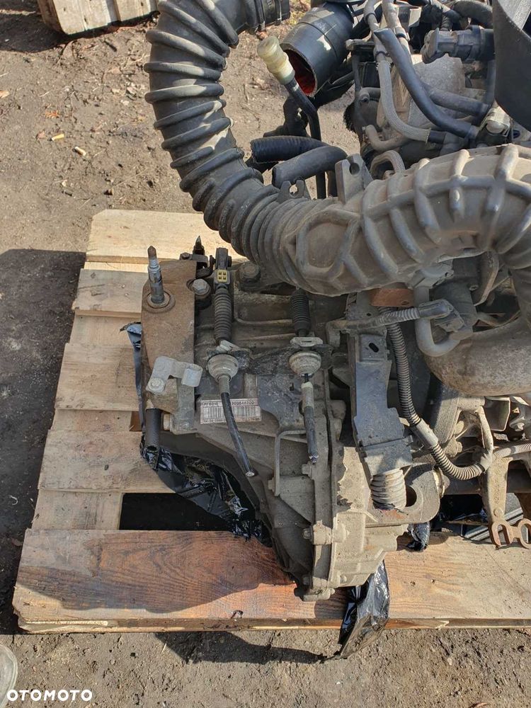 SILNIK TRAFIC VIVARO 2.0 KOD M9R782 DIESEL - 6