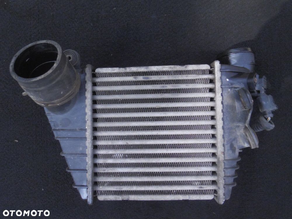 1.8T 1.9TDI INTERCOOLER CHŁODNICA POWIETRZA 1J0145803F VW AUDI SEAT SKODA GOLF IV BORA A3 8L LEON I TOLEDO II OCTAVIA I - 1