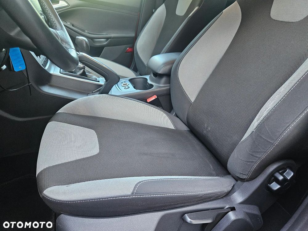 Ford Focus - 25