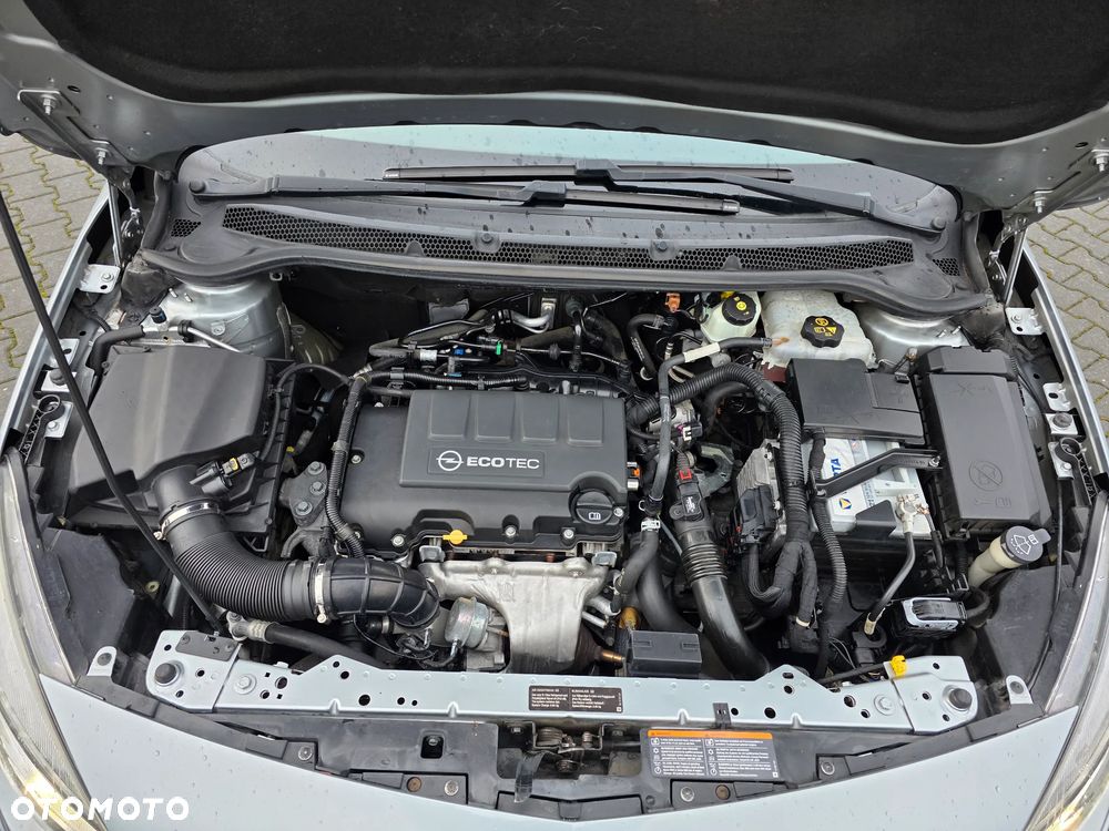 Opel Astra 1.4 Turbo Active - 32