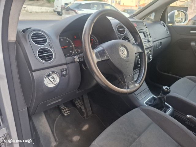 VW Golf Plus 1.9 TDi Trendline AC - 22