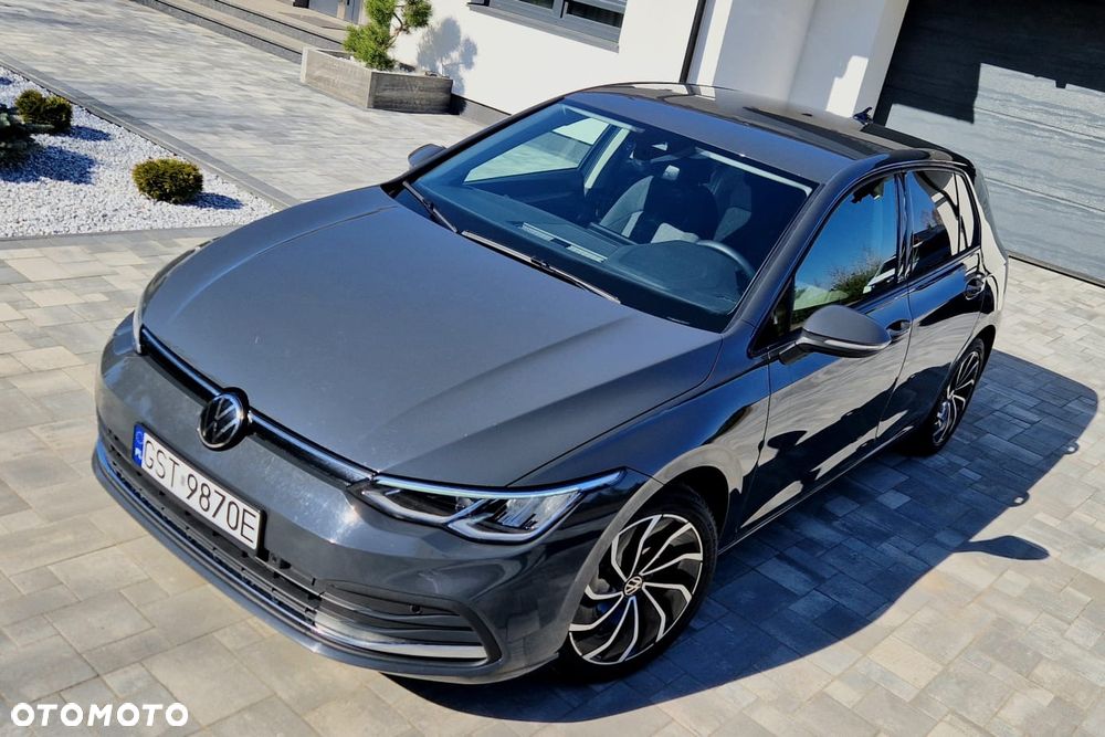Volkswagen Golf - 6