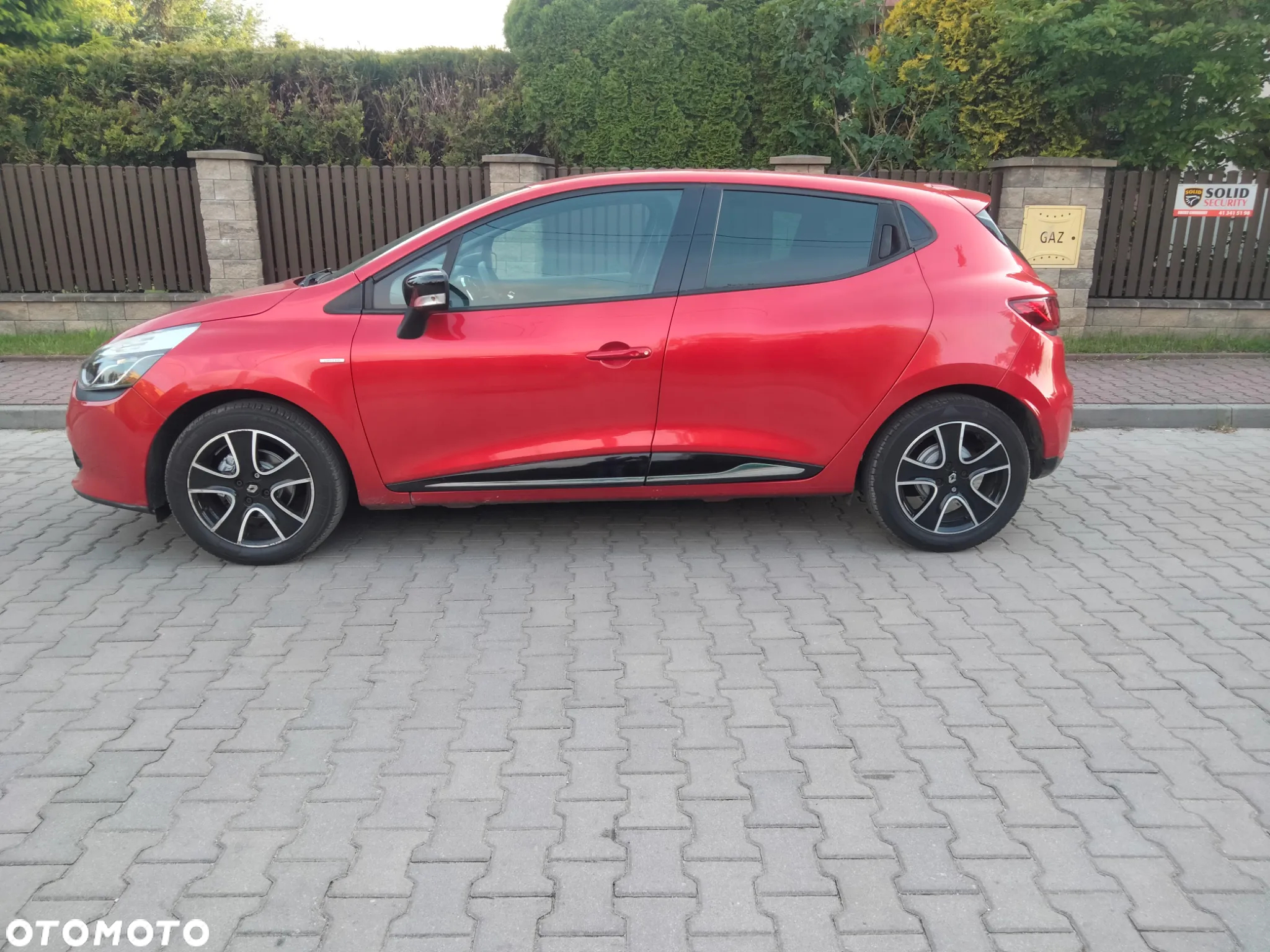 Renault Clio 1.2 16V Limited EU6 - 6