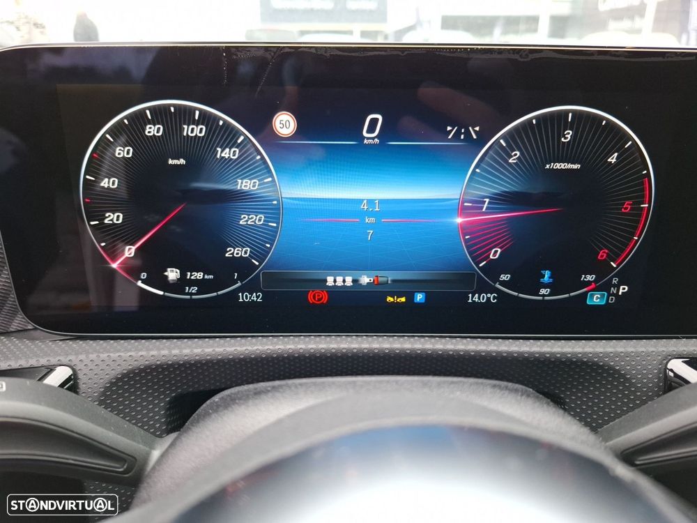 Mercedes-Benz a-180 d - 17