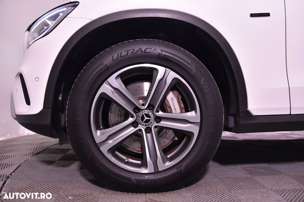 Mercedes-Benz GLC 300 e 4Matic 9G-TRONIC - 13