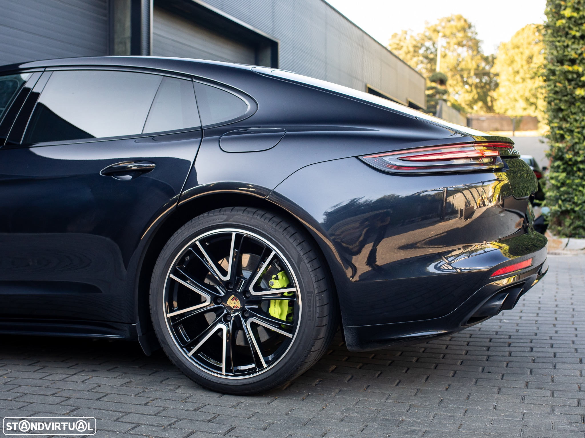 Porsche Panamera 4 E-Hybrid - 14
