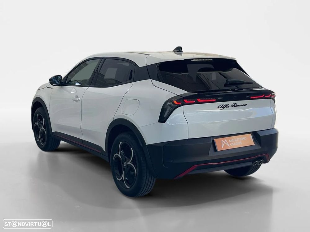 Alfa Romeo Junior 1.2 Speciale eDCT6 - 4