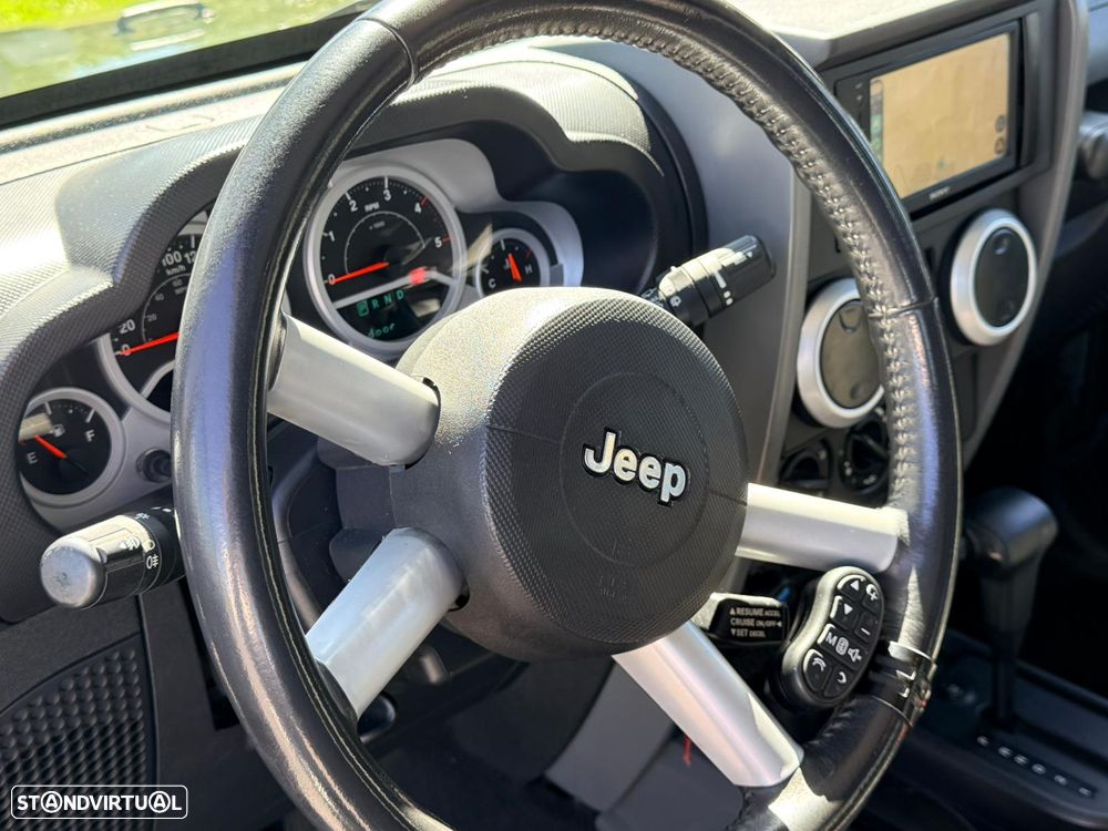 Jeep Wrangler Unlimited 2.8 CRD ATX Sahara - 11