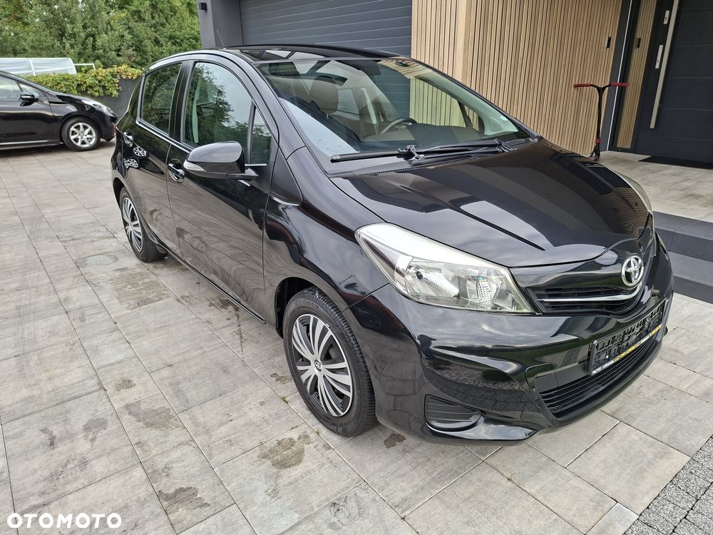 Toyota Yaris - 1