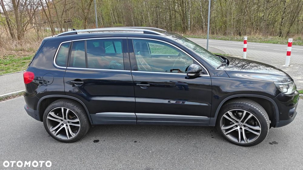 Volkswagen Tiguan 2.0 TDI DPF 4Motion BlueMotion Technology DSG Exclusive - 3