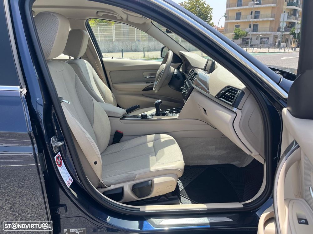 BMW 320 d EfficientDynamics Line Modern - 17