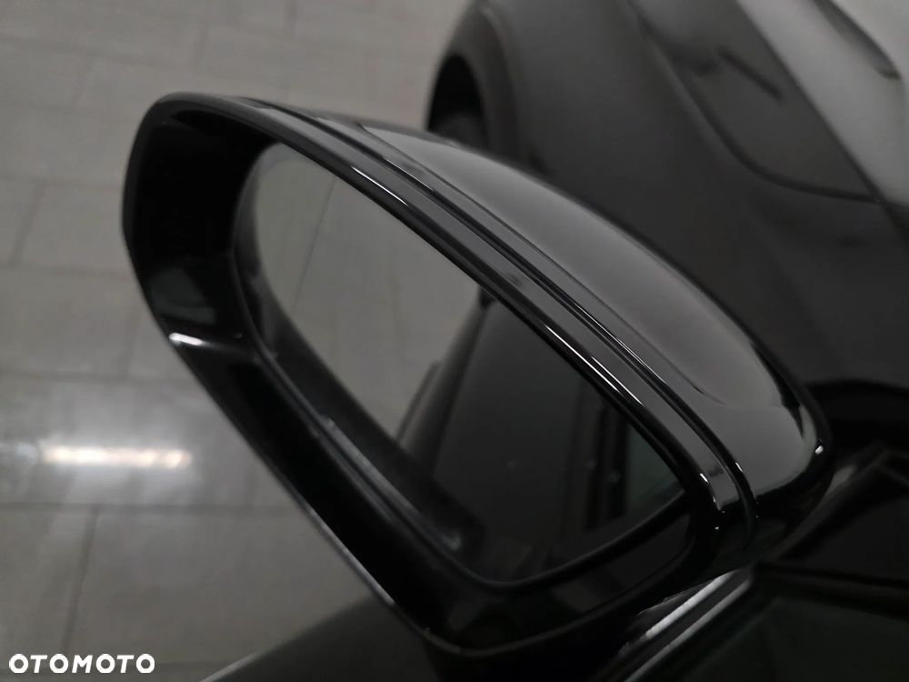 Volvo XC 60 B4 D Ultimate Dark - 28