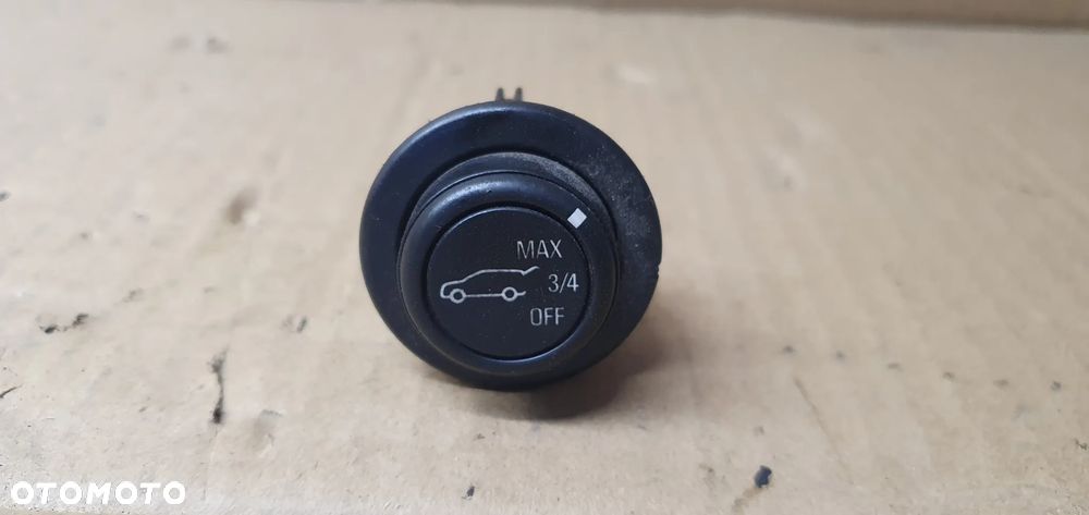 Przełącznik otwierania wychylenia klapy bagażnika Opel Insignia A 13278364 - 1