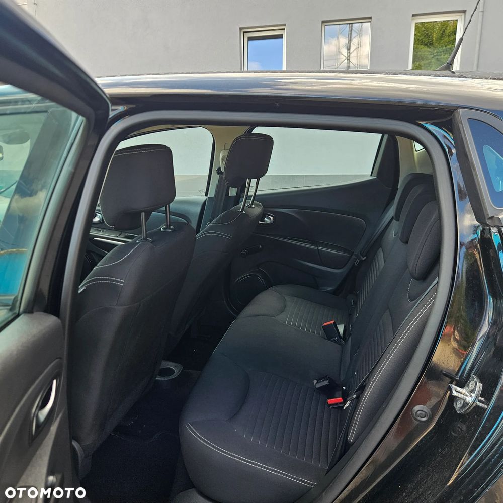 Renault Clio 1.2 16V 75 LIMITED - 12