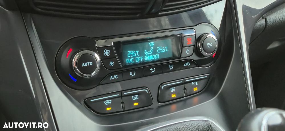 Ford Kuga 2.0 TDCi Titanium - 14