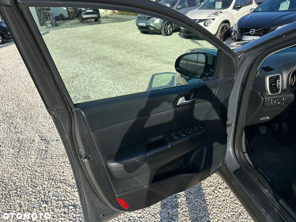 Kia Sportage 1.6 CRDI L Business Line Plus 2WD - 17