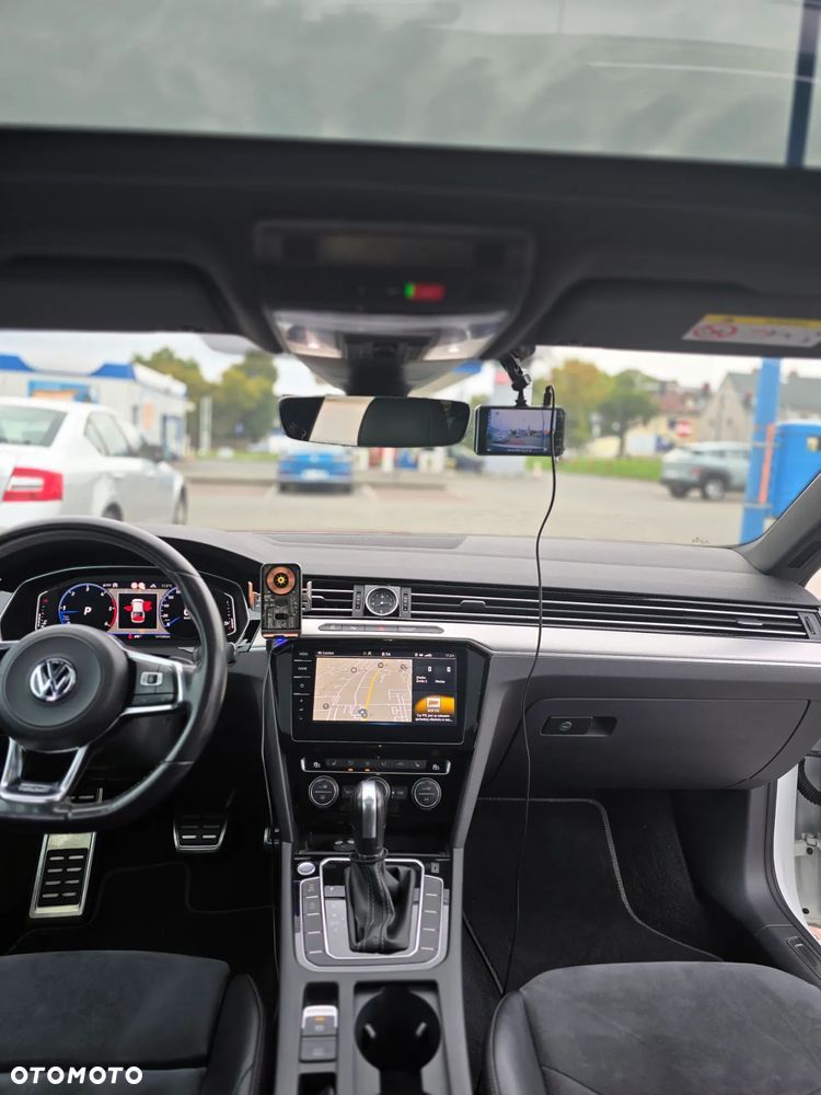 Volkswagen Arteon 2.0 TDI SCR R-Line Edition DSG - 16