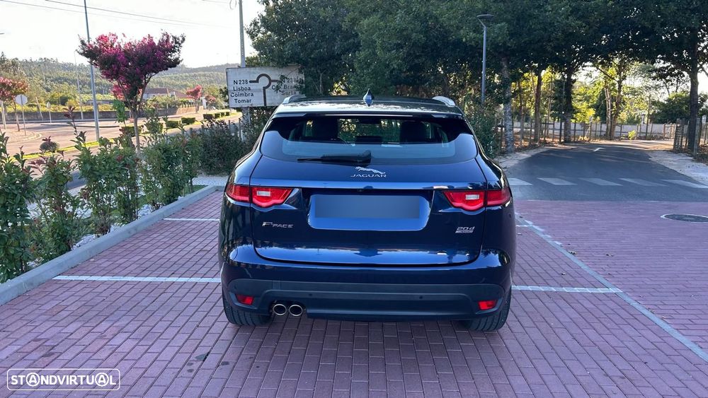 Jaguar F-Pace 2.0 i4D Prestige AWD Aut. - 6