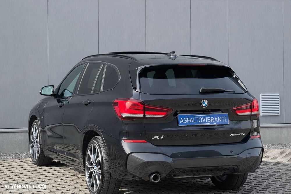 BMW X1 xDrive25e M Sport - 4