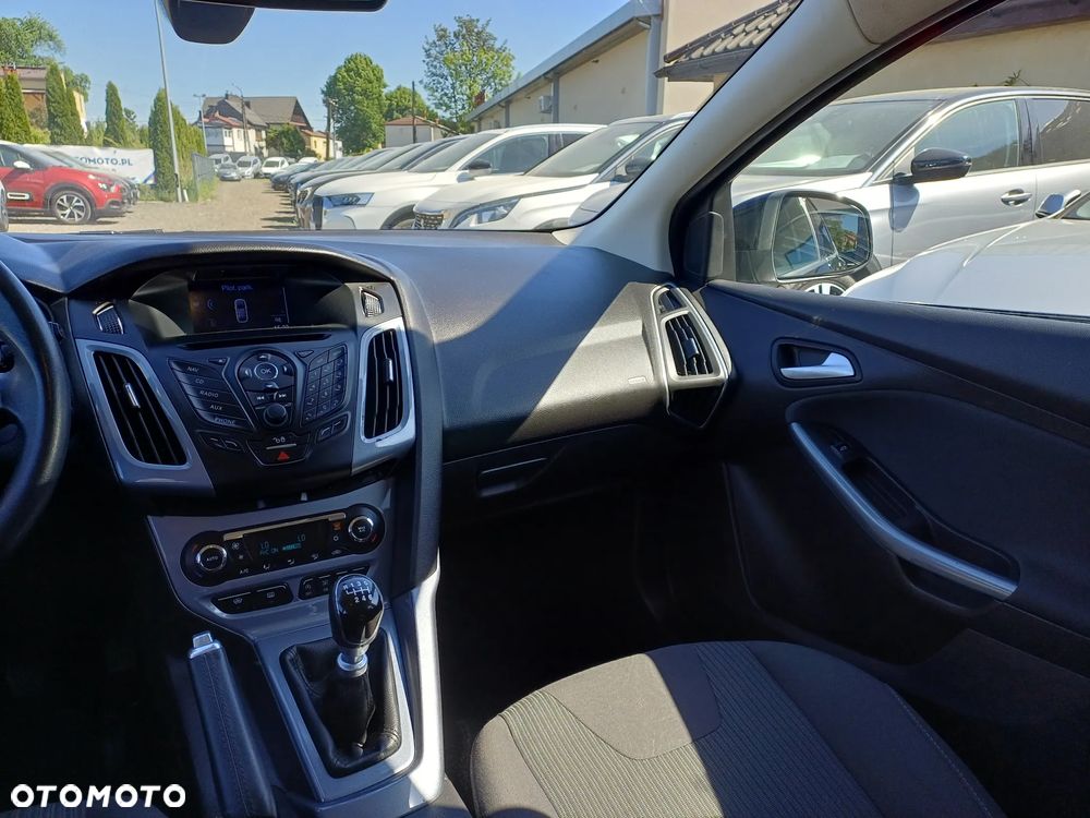 Ford Focus 1.0 EcoBoost STart-Stopp-System TITANIUM - 25