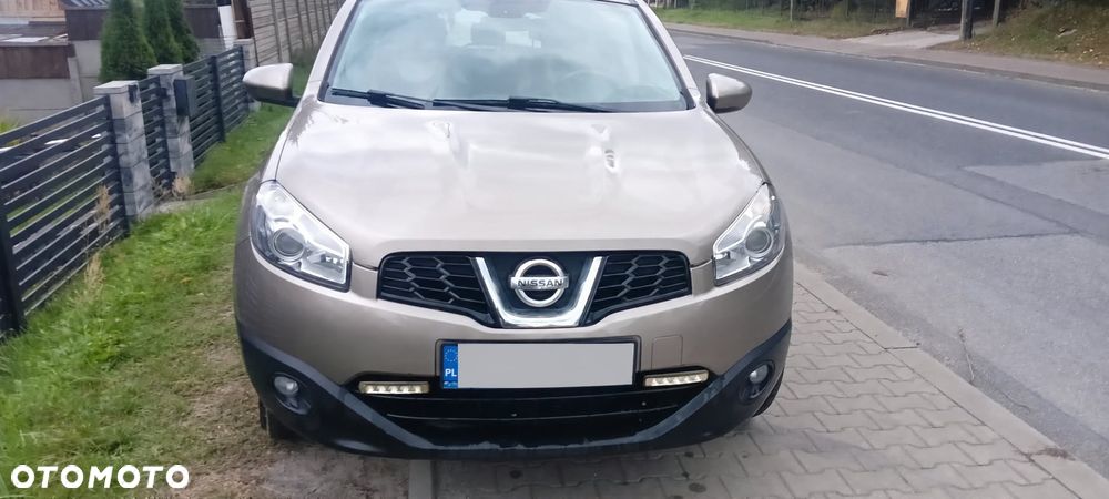 Nissan Qashqai - 1