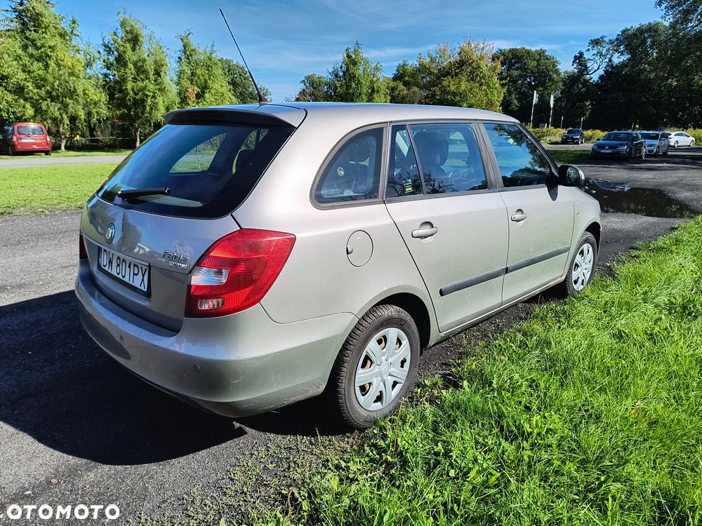 Skoda Fabia 1.4 16V Ambiente - 3