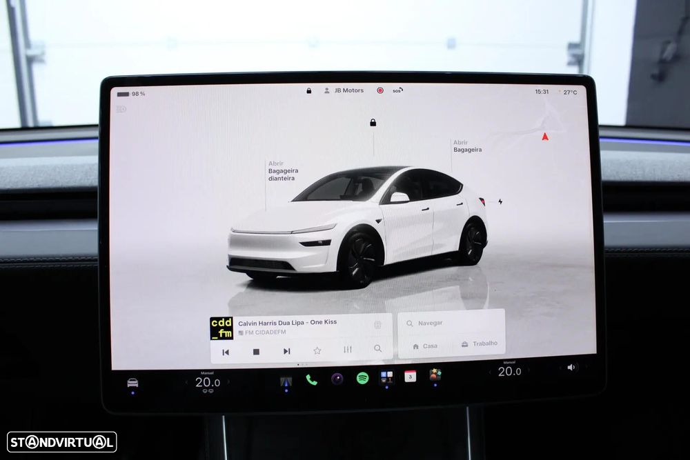 Tesla Model Y Standard - 18