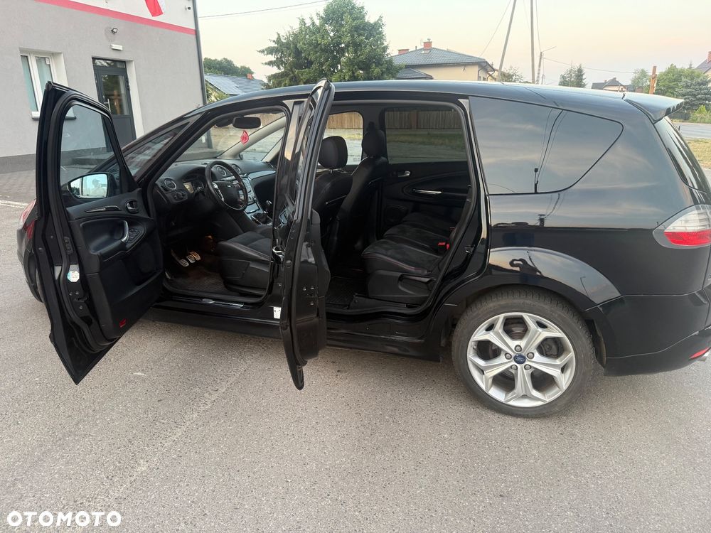 Ford S-Max - 24