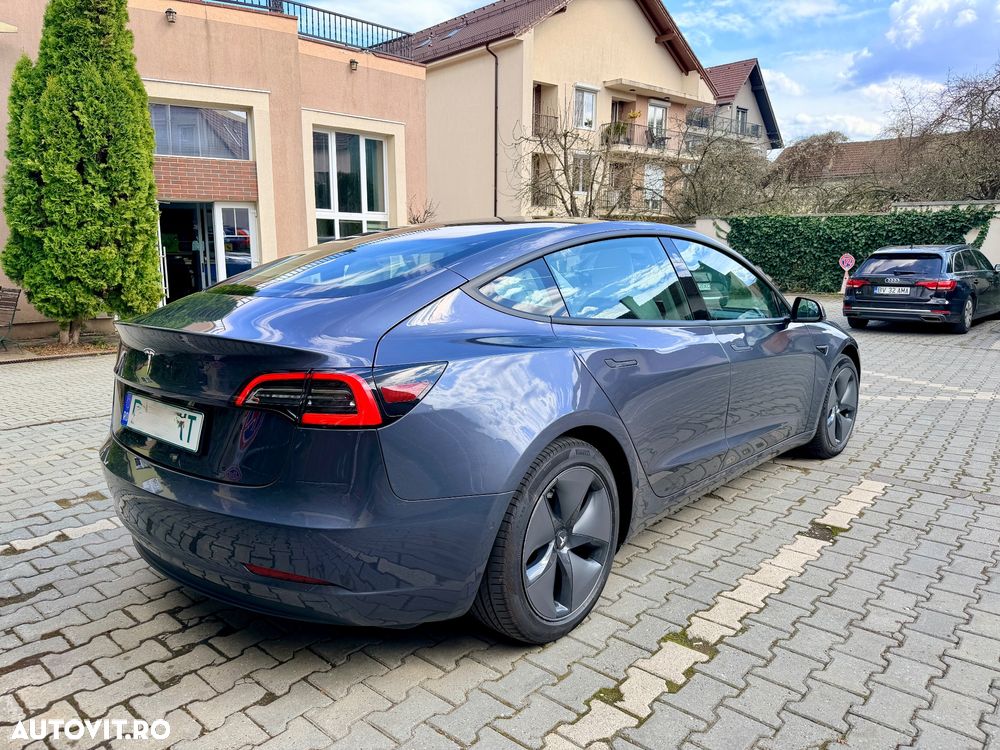 Tesla Model 3 Standard Reichweite Plus Hinterradantrieb - 5