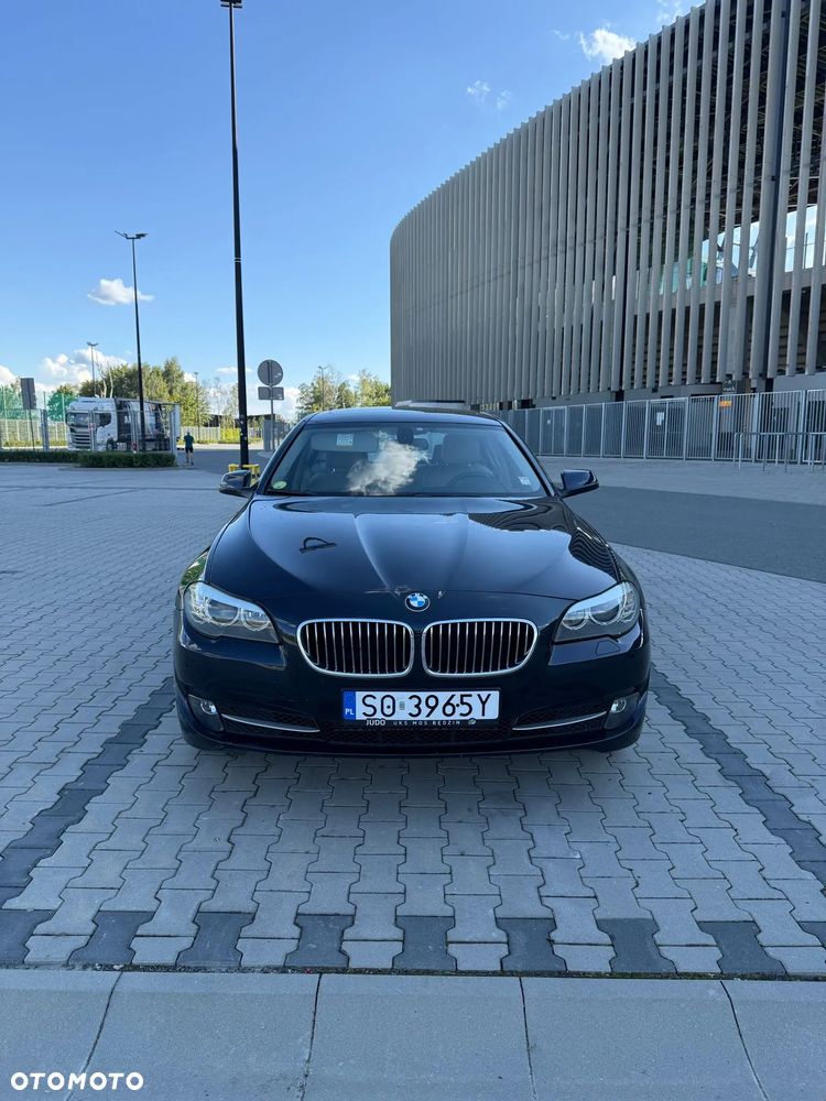 BMW Seria 5 525d Sport-Aut - 4