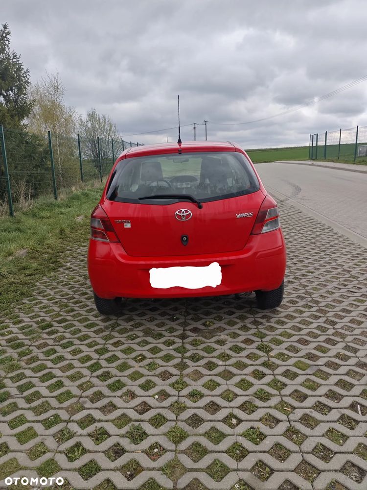Toyota Yaris 1.0 Terra - 18