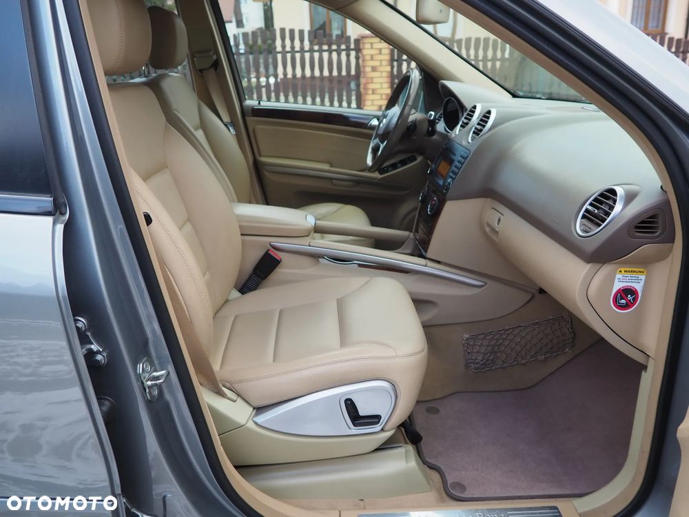 Mercedes-Benz ML - 14