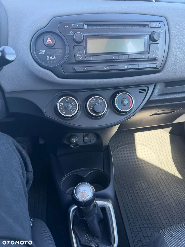 Toyota Yaris 1.0 Active - 8