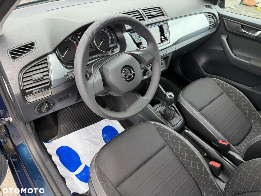 Skoda Fabia 1.0 Ambition - 10