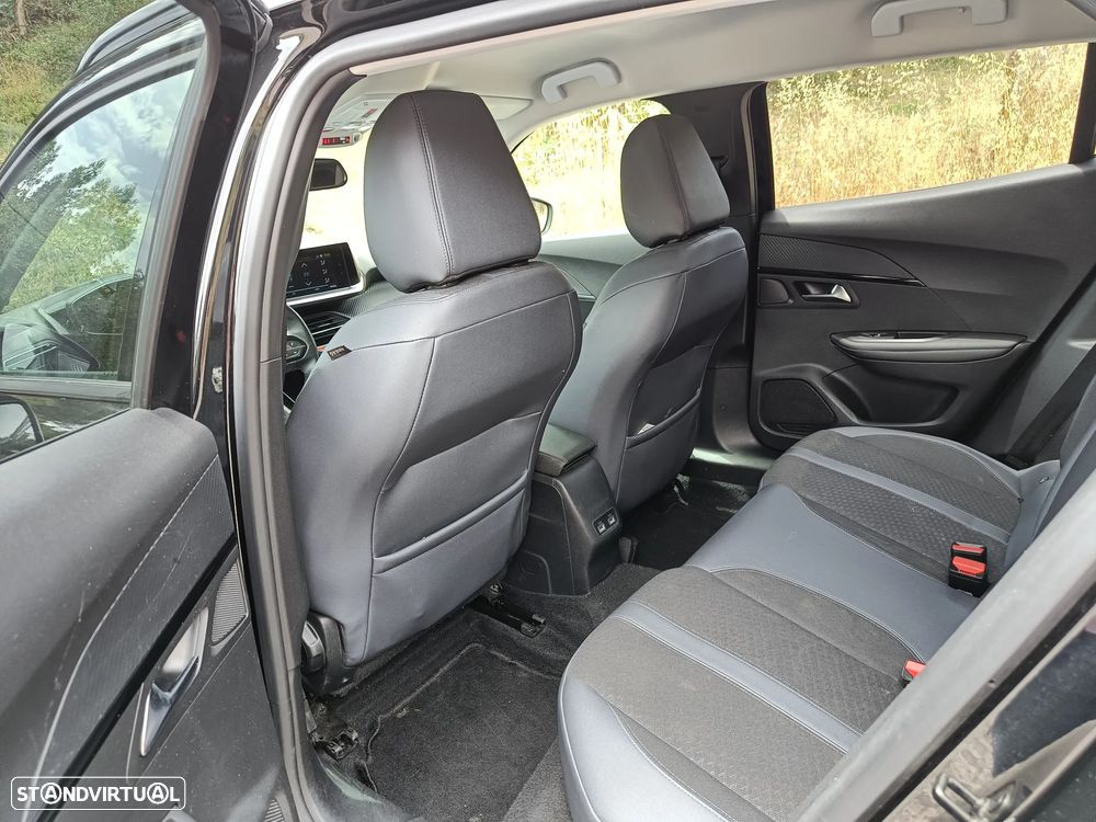 Peugeot e-2008 50 kWh Allure - 10