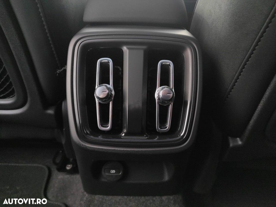 Volvo XC 40 - 19
