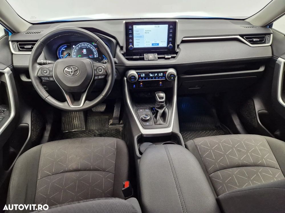 Toyota RAV4 - 5