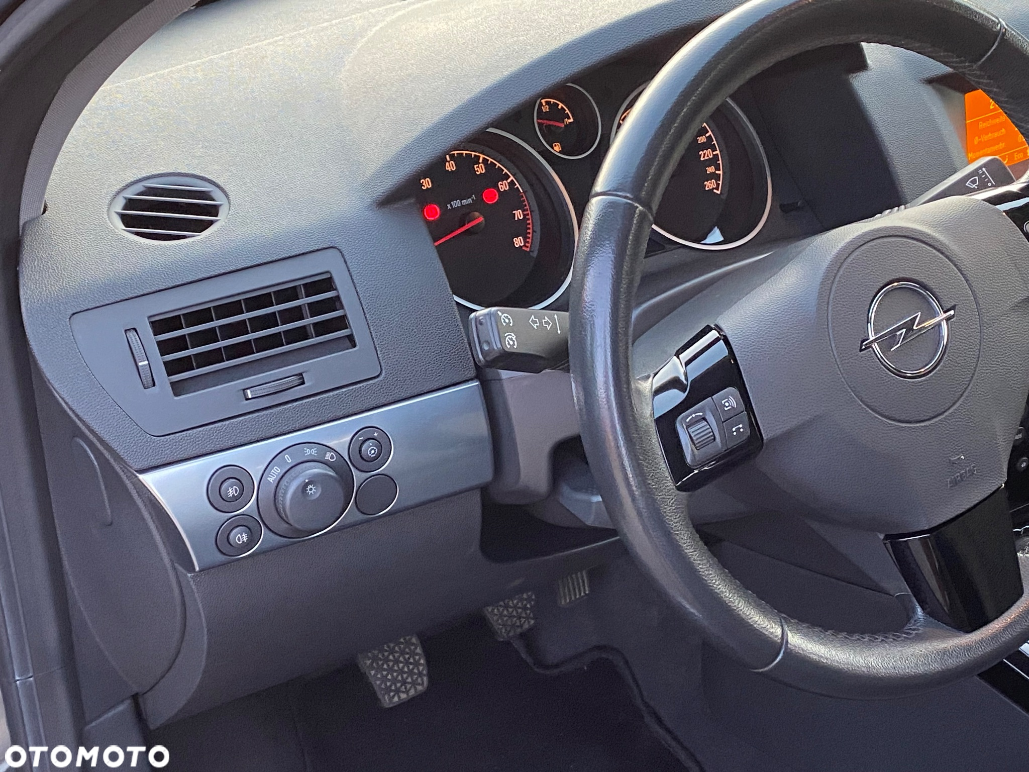 Opel Astra 1.6 Sports Tourer Style - 17