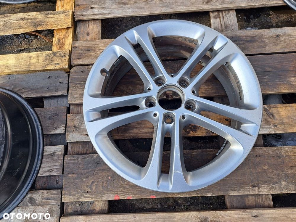 Oryg. Mercedes A-Klasa CLA 177 A177 A1774010400 6.5j 17 et44 5024 - 1