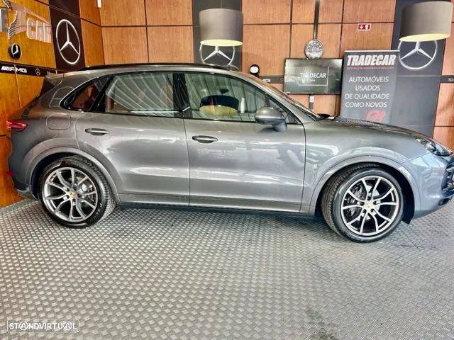 Porsche Cayenne Platinum Edition - 45