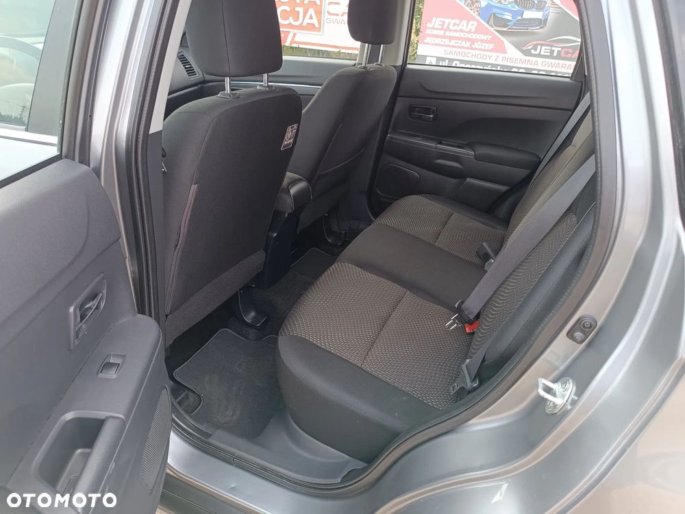 Mitsubishi ASX 1.8 DI-D 2WD Inform - 28